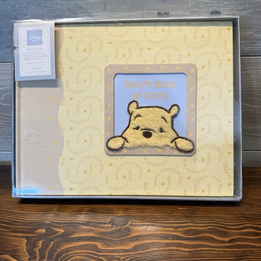 Vintage  Disney Winnie the Pooh Babies First Photos Memory Maker Photo Book